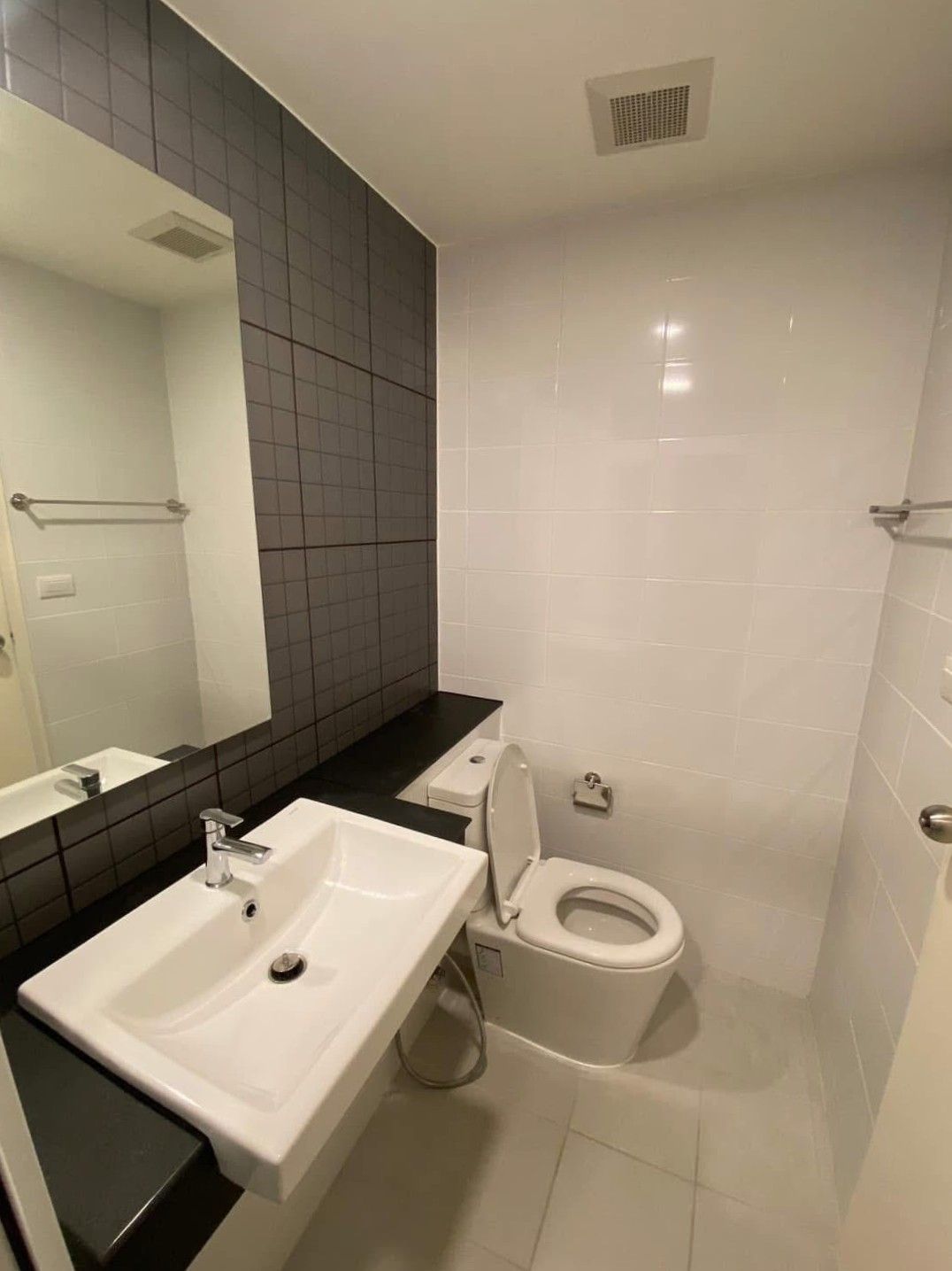 The Escent Park Ville - Image 8