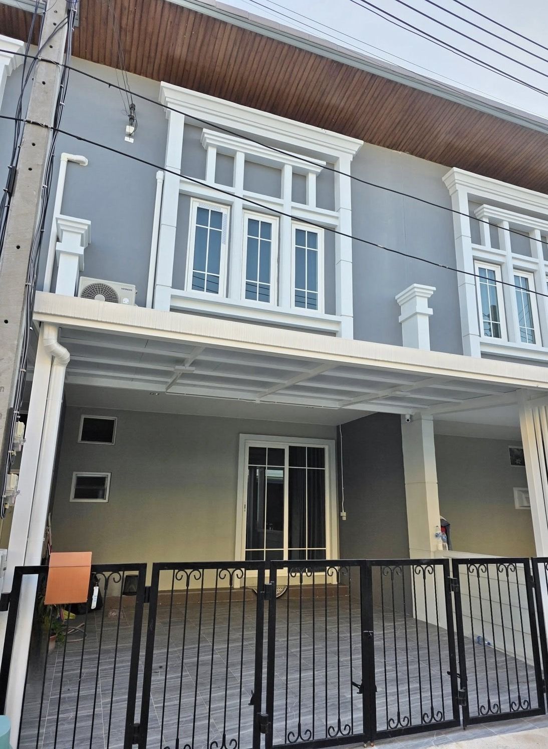 2 卧室 联排别墅 出租 在  - Image 1