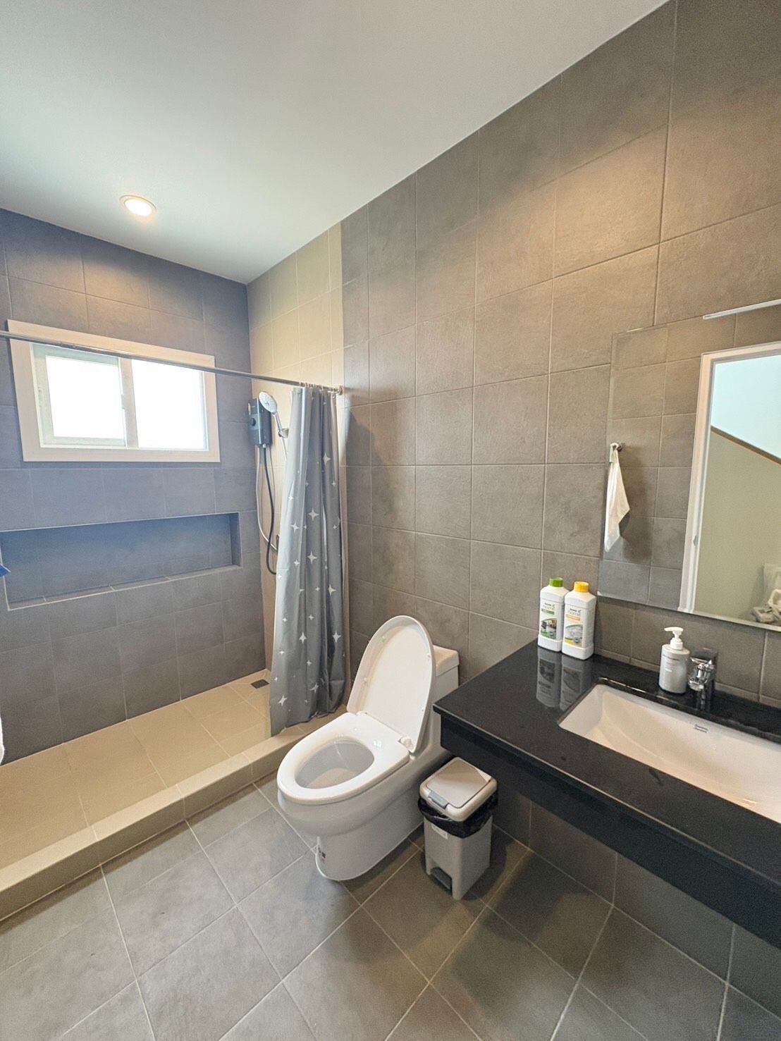 4 卧室 独立房屋 出租 在  - Image 17