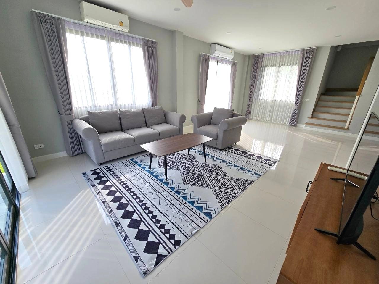 Graceland Family Residences - Image 3