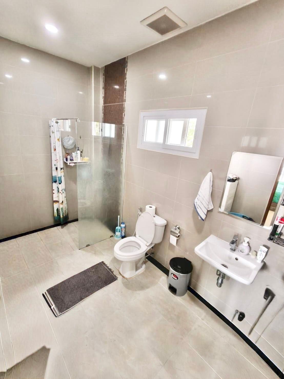 uploads/efe1bc97-da39-4732-9026-bc1cbf882b7a/206e1806-3596-44ce-a764-a5ef85d0bdaa