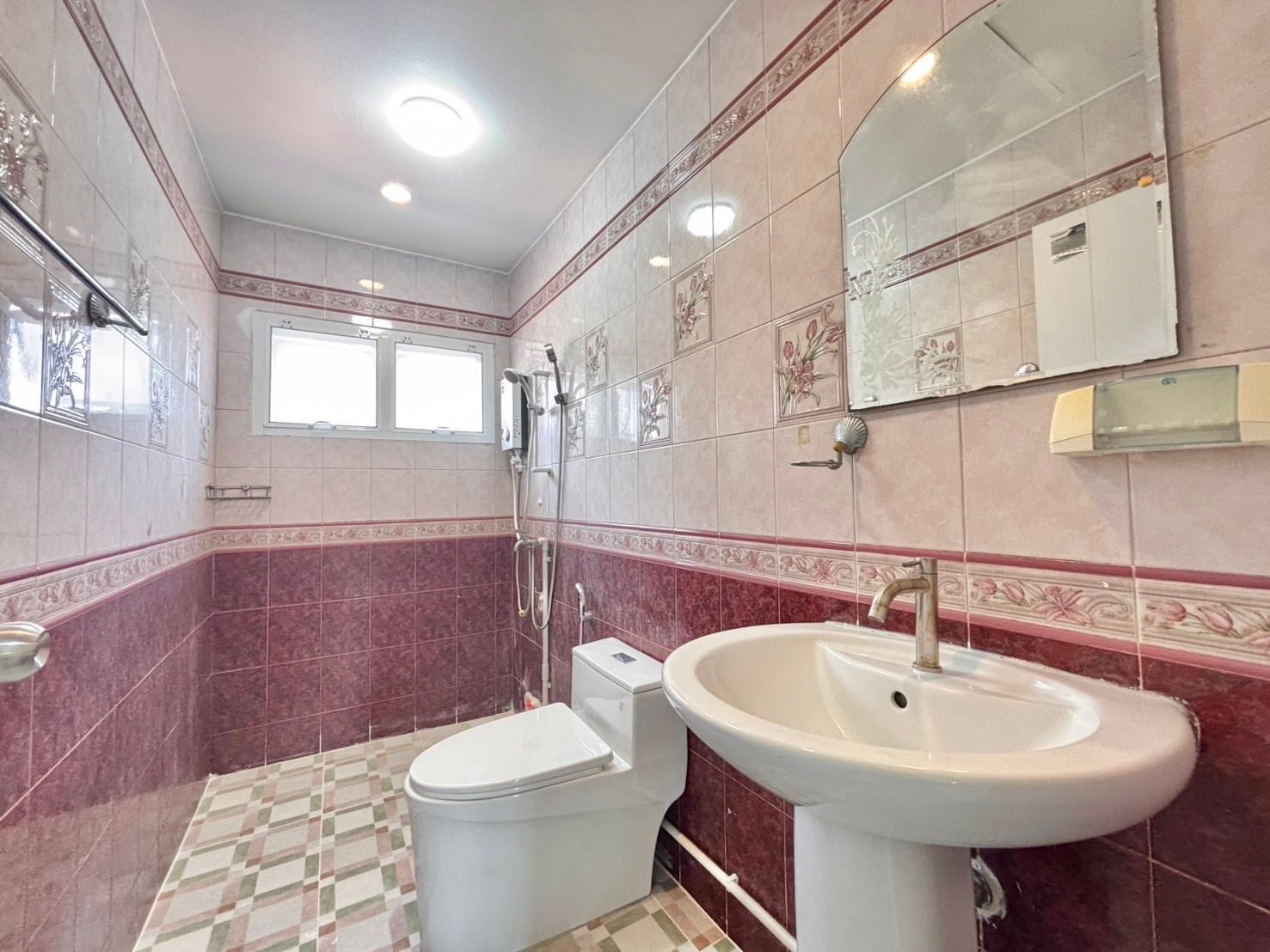 uploads/efe1bc97-da39-4732-9026-bc1cbf882b7a/20f50453-6c56-4115-a08b-da4d673ba053