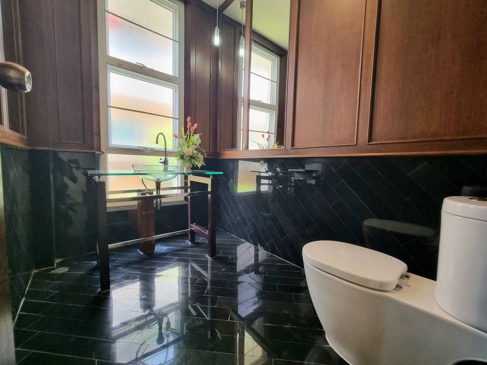 5 卧室 独立房屋 出租 在  - Image 18