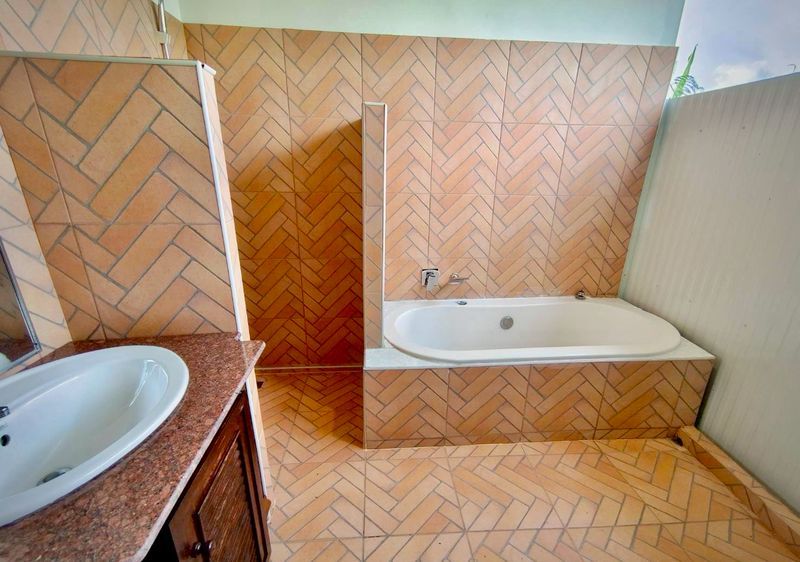 7 Bedroom House For Sale in Tha Sala, Mueang Chiang Mai, Chiang Mai - Image 12