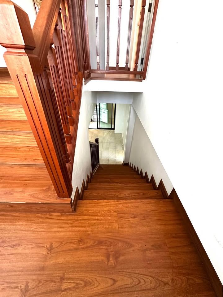 uploads/efe1bc97-da39-4732-9026-bc1cbf882b7a/236ad8ab-7ed6-4381-b4ce-74118b0e51fd