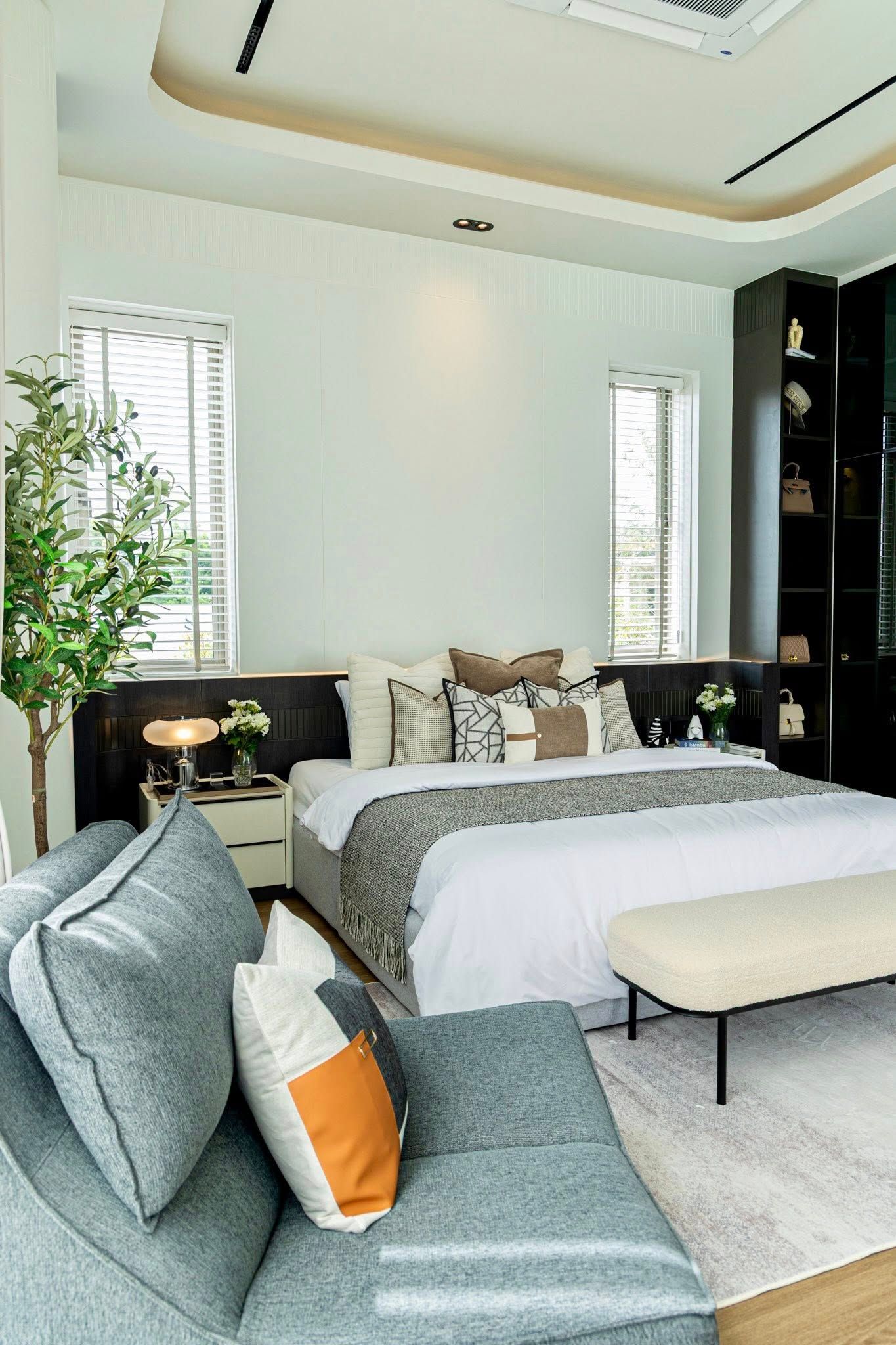 4 Bedroom House For Sale in San Phak Wan, Hang Dong, Chiang Mai - Image 4