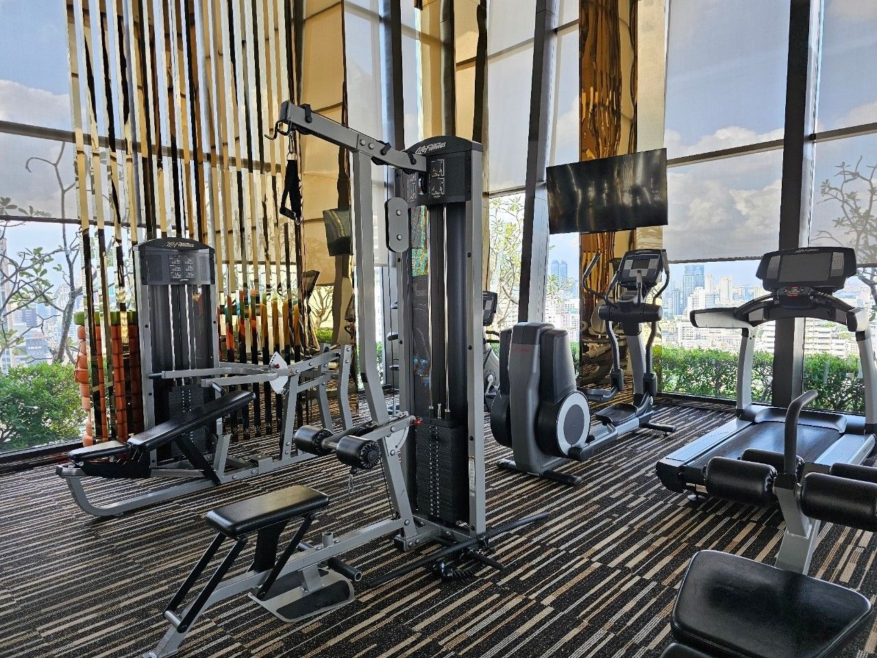 uploads/efe1bc97-da39-4732-9026-bc1cbf882b7a/24678253-20ff-4e25-8e24-83b26ae74bc2