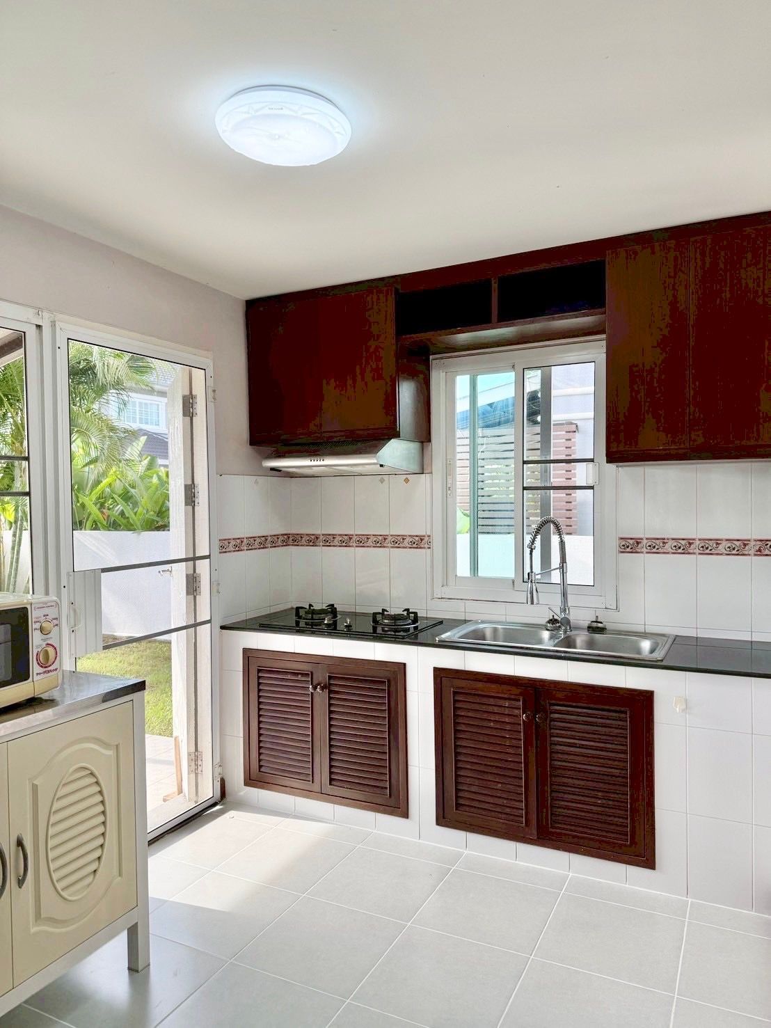 uploads/efe1bc97-da39-4732-9026-bc1cbf882b7a/24fb304b-c1b9-4eca-a41c-cf7594d955fe