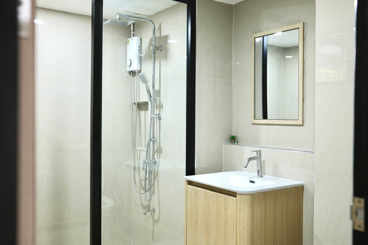 ศรีธนา คอนโดมิเนียม 2 - Image 11