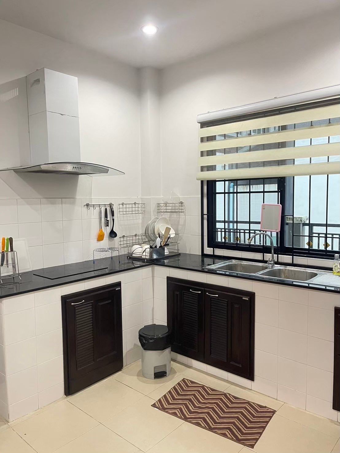 uploads/efe1bc97-da39-4732-9026-bc1cbf882b7a/25fb5eb5-7d0f-46a4-97e9-ff794f22a66d