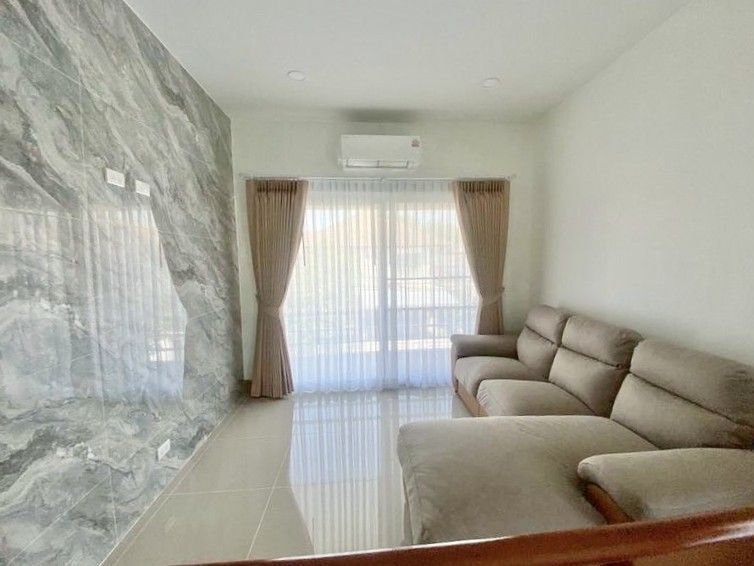 uploads/efe1bc97-da39-4732-9026-bc1cbf882b7a/274986c2-761e-45dc-a362-d48234b842fb