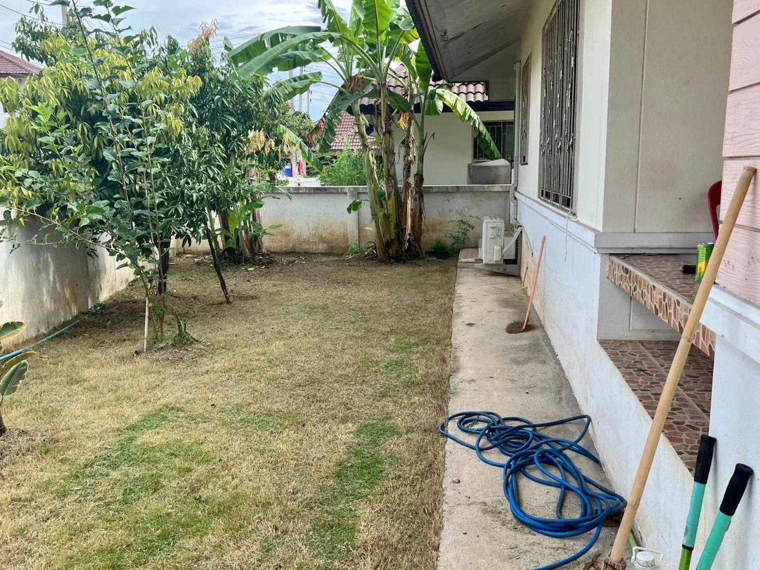 uploads/efe1bc97-da39-4732-9026-bc1cbf882b7a/281369da-c9c8-4c85-9122-cd8cd4b8f293