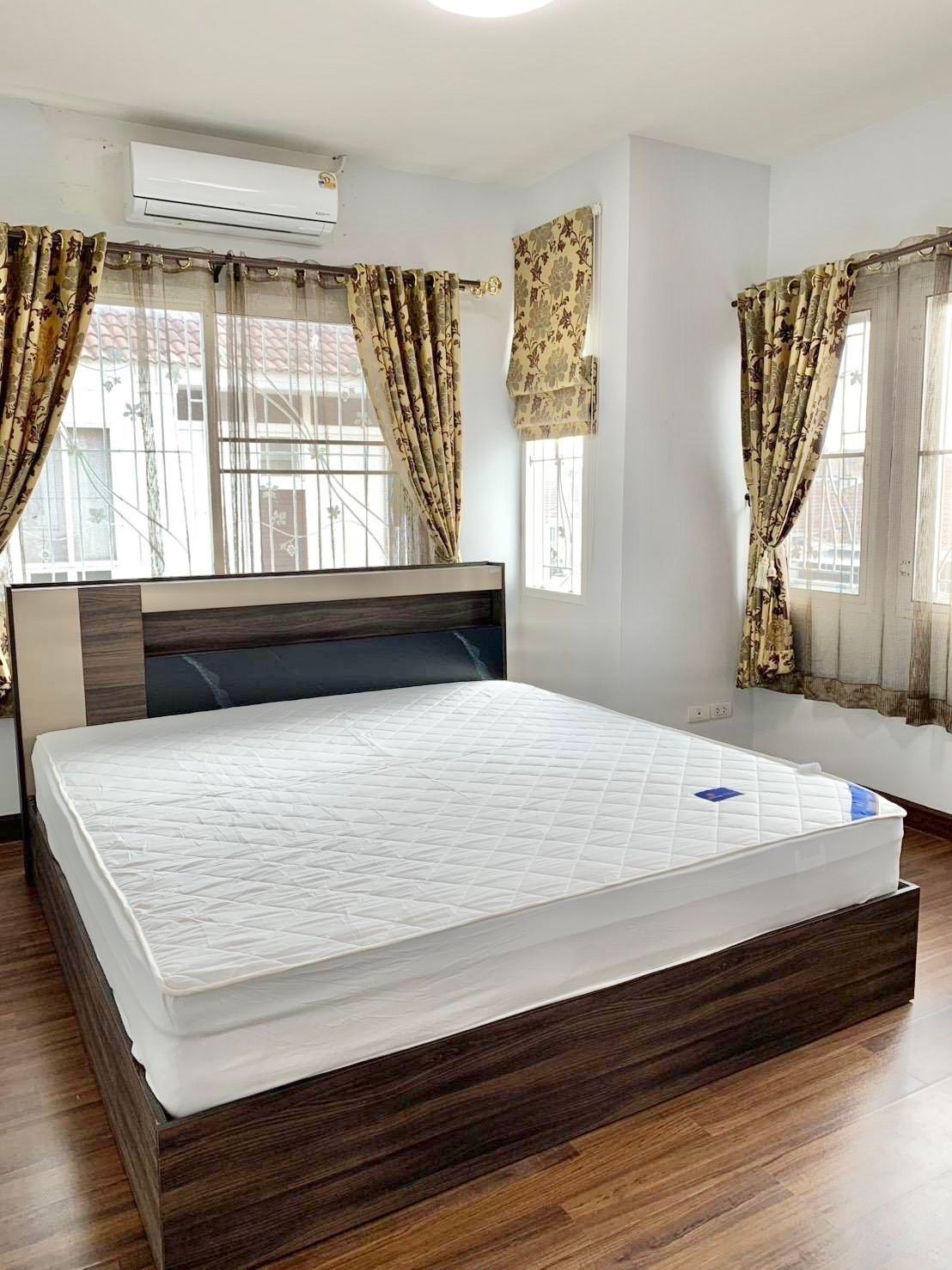 3 卧室 独立房屋 出租 在  - Image 9