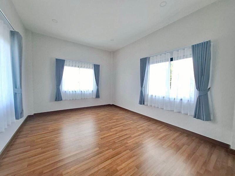 4 卧室 独立房屋 出租 在  - Image 9