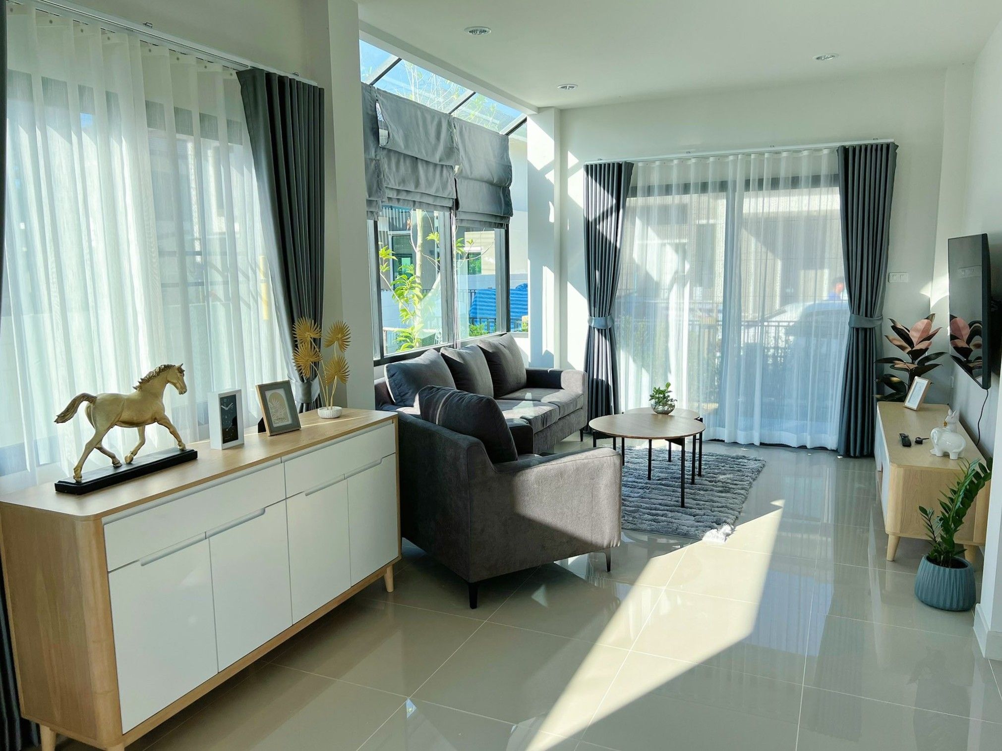 Ploenchit Collina - Image 2