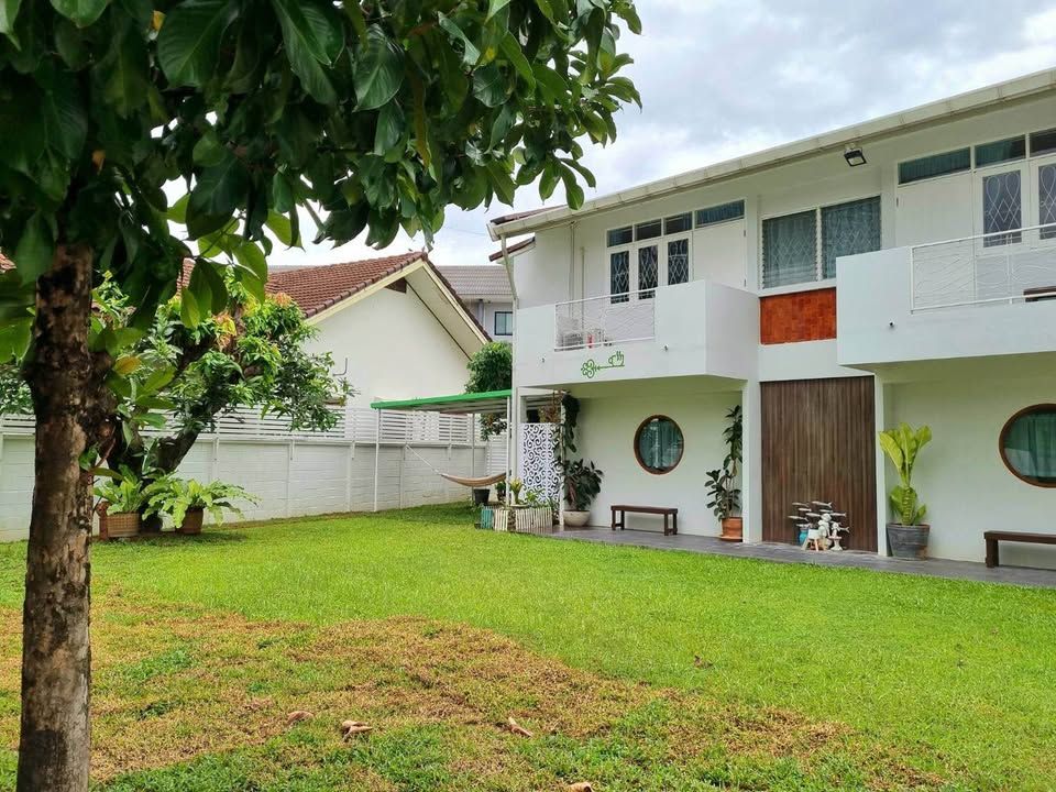 5 Bedroom House For Rent in Pa Daet, Mueang Chiang Mai, Chiang Mai - Image 1