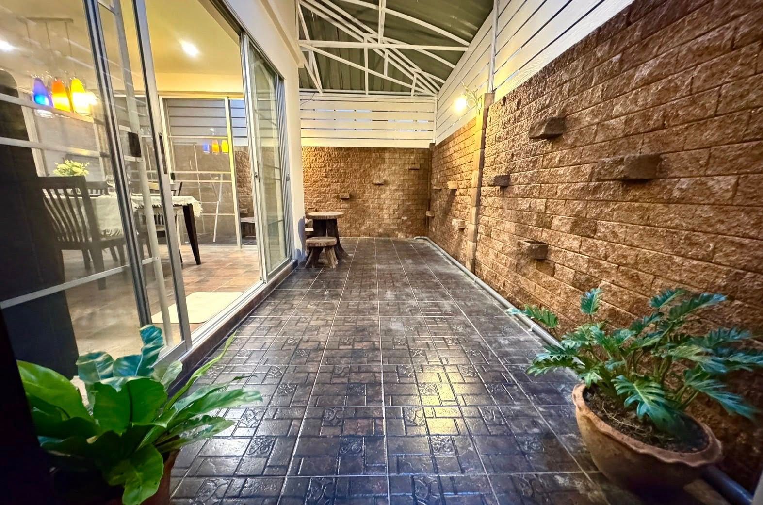 uploads/efe1bc97-da39-4732-9026-bc1cbf882b7a/2c030bc6-eca1-4be8-882f-39031e4ff5be