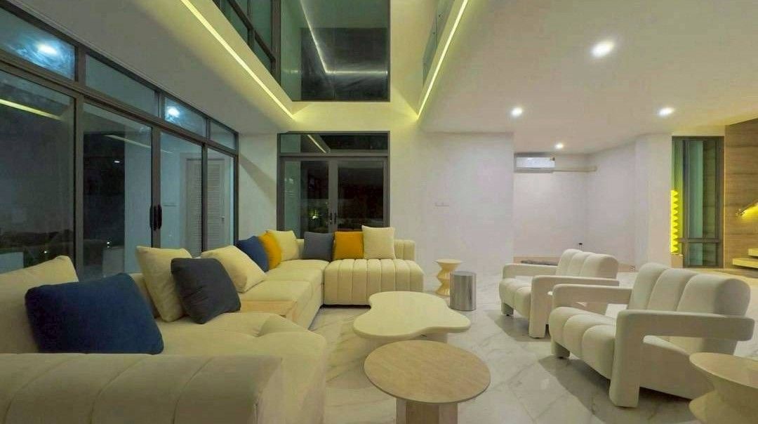 6 卧室 独立房屋 出售 在  - Image 6