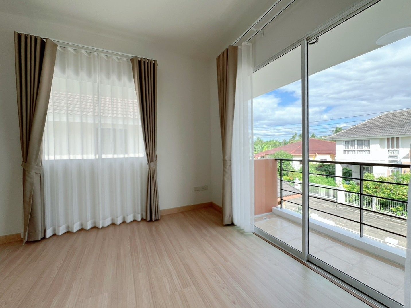 uploads/efe1bc97-da39-4732-9026-bc1cbf882b7a/2c9ad809-b3b8-4b4b-84cc-3973d197dbd8