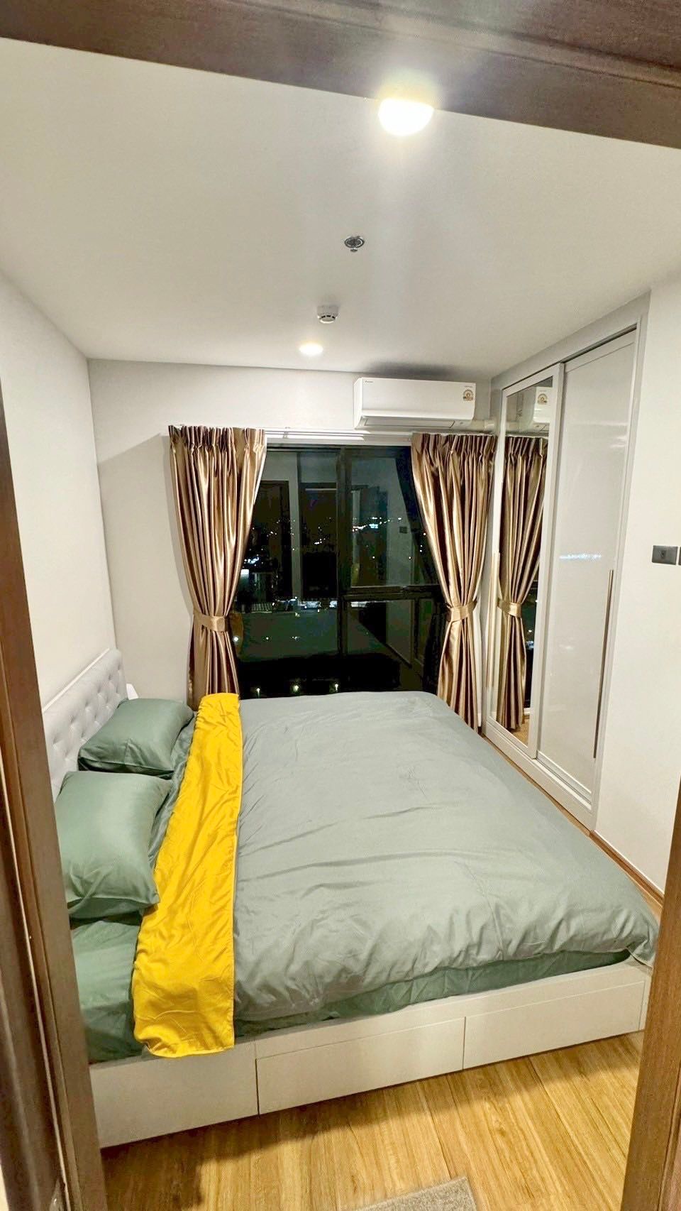 1 卧室 公寓 出租 在  - Image 2