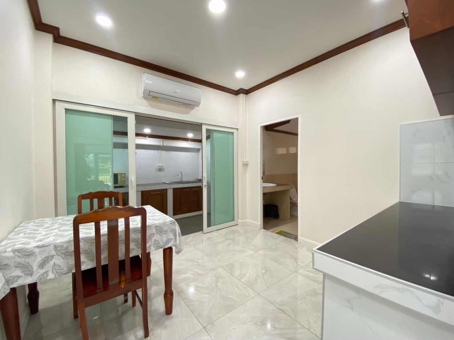 uploads/efe1bc97-da39-4732-9026-bc1cbf882b7a/2d4fb964-a966-4835-8f2a-e97606e083f6