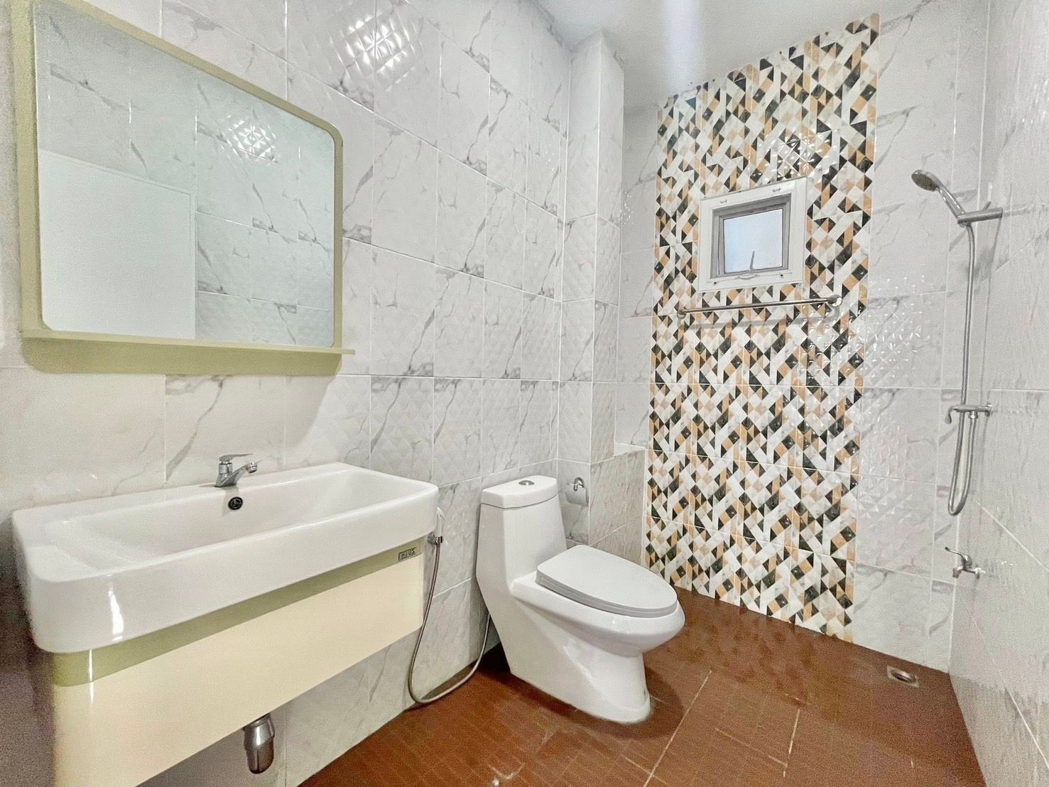 uploads/efe1bc97-da39-4732-9026-bc1cbf882b7a/2ea76ec9-ae46-44ef-a2cf-6d04e2b2000b