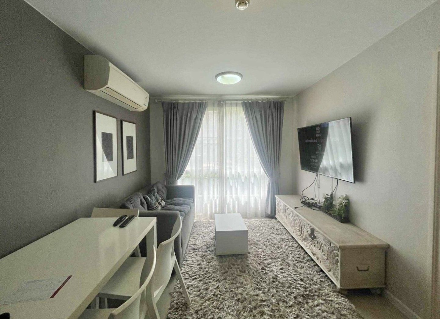 D VIENG Santitham - Image 1