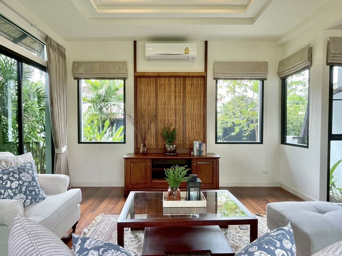 4 卧室 独立房屋 出租 在  - Image 4