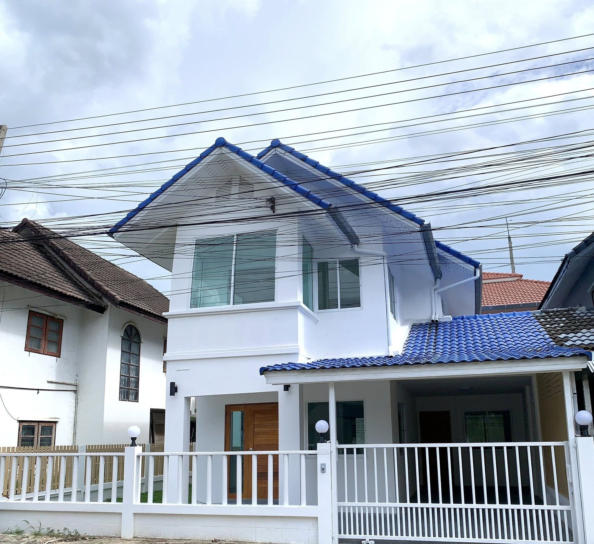 3 Bedroom House For Rent in San Phak Wan, Hang Dong, Chiang Mai - Image 1