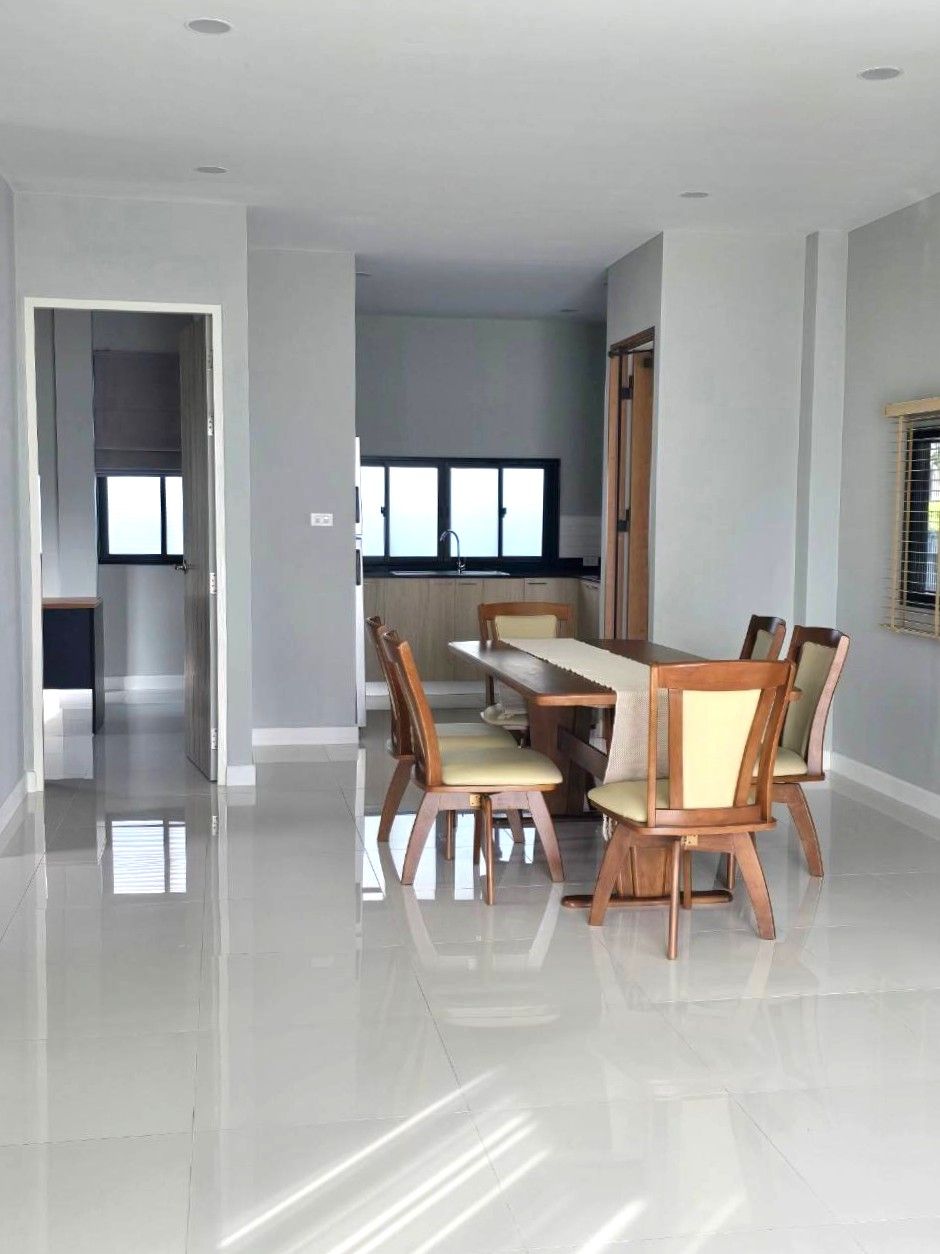 Graceland Family Residences - Image 8