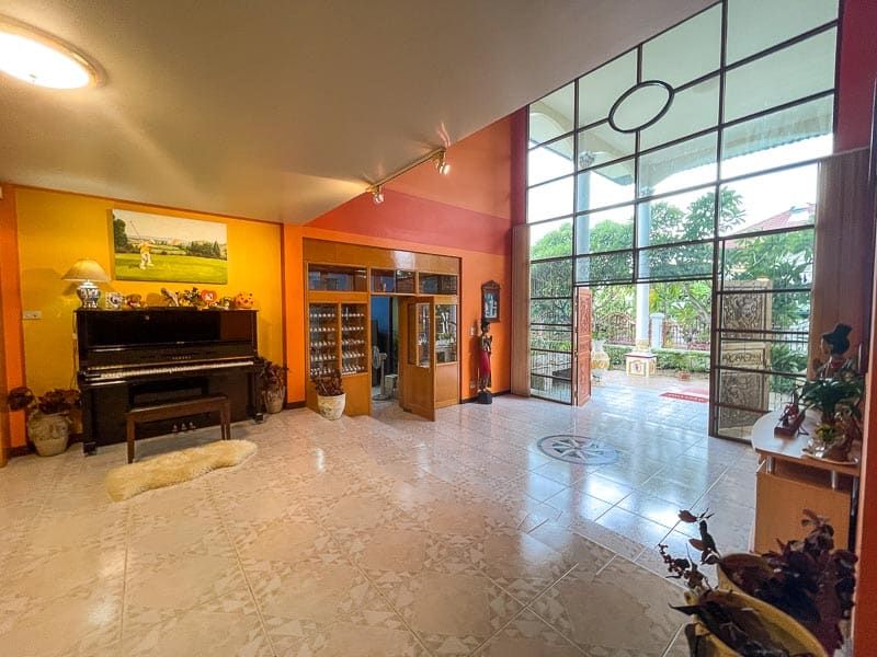 uploads/efe1bc97-da39-4732-9026-bc1cbf882b7a/383f2f39-9780-4886-ac95-1b85e7648735