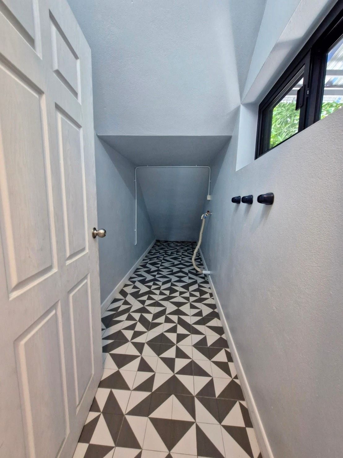 uploads/efe1bc97-da39-4732-9026-bc1cbf882b7a/3909586d-f966-4a1b-984e-3a1a18cae978