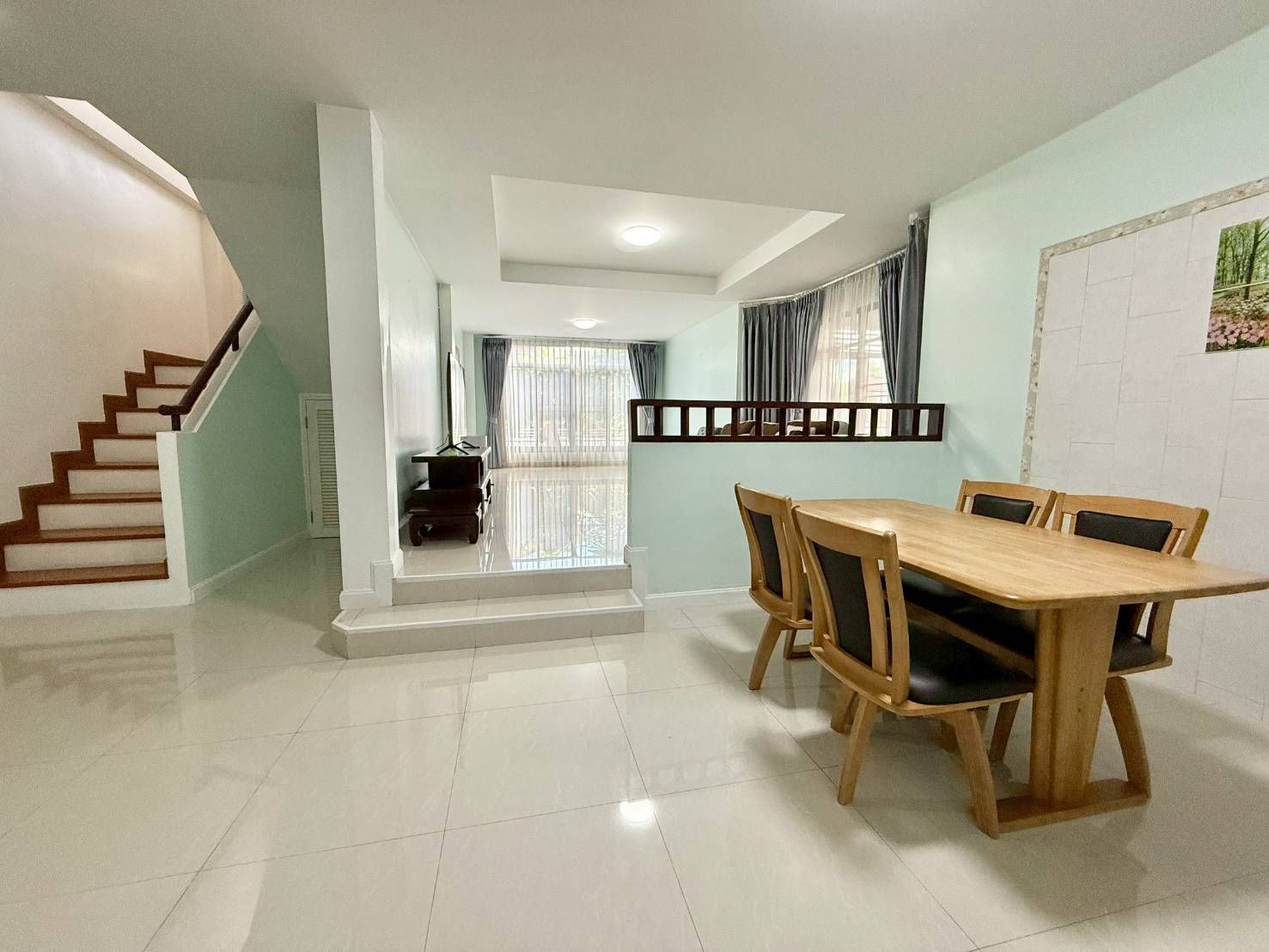 uploads/efe1bc97-da39-4732-9026-bc1cbf882b7a/3964a72f-daf8-48d0-8d17-94586b194cff