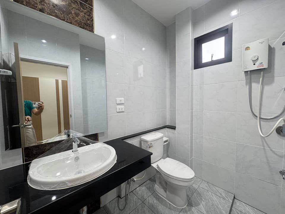 uploads/efe1bc97-da39-4732-9026-bc1cbf882b7a/3a0fd1e2-bcb7-40e9-bc2e-1a318f10a98f