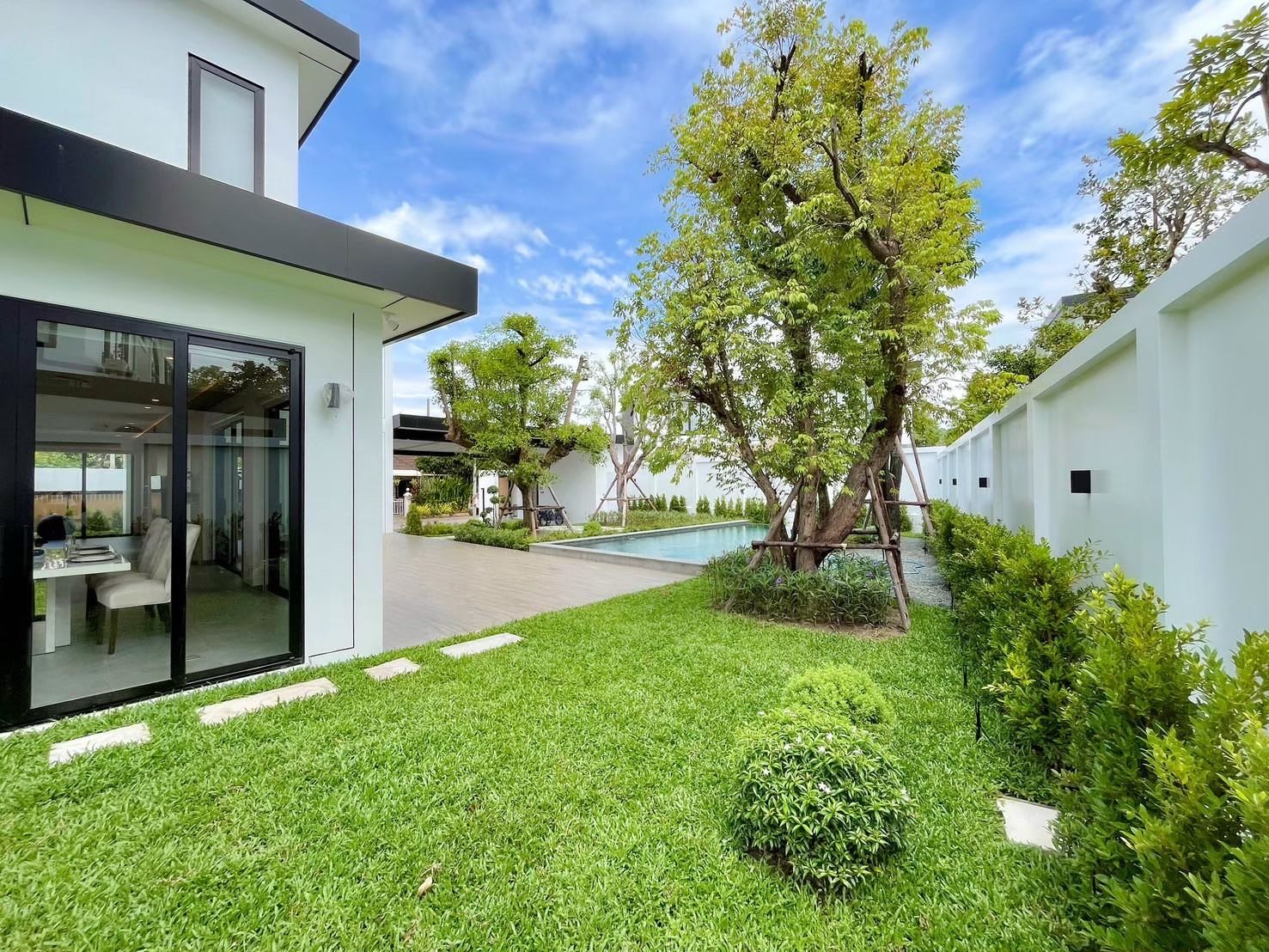 uploads/efe1bc97-da39-4732-9026-bc1cbf882b7a/3a61d9d9-a081-42c9-b84d-625fee7d0587