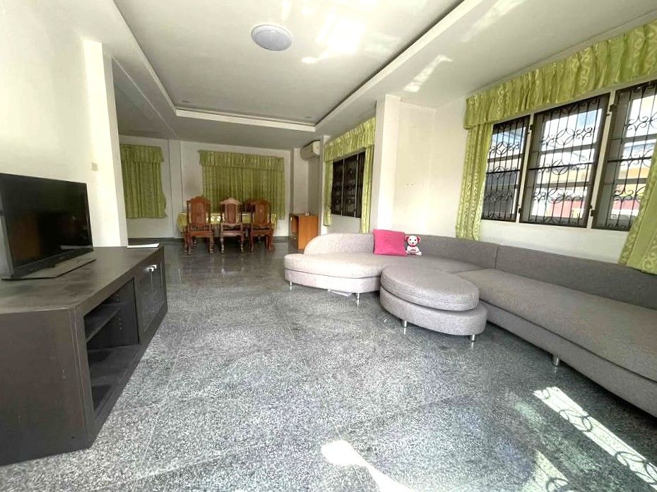 uploads/efe1bc97-da39-4732-9026-bc1cbf882b7a/3a6285fe-e127-4309-b2b9-44b293aa6f57