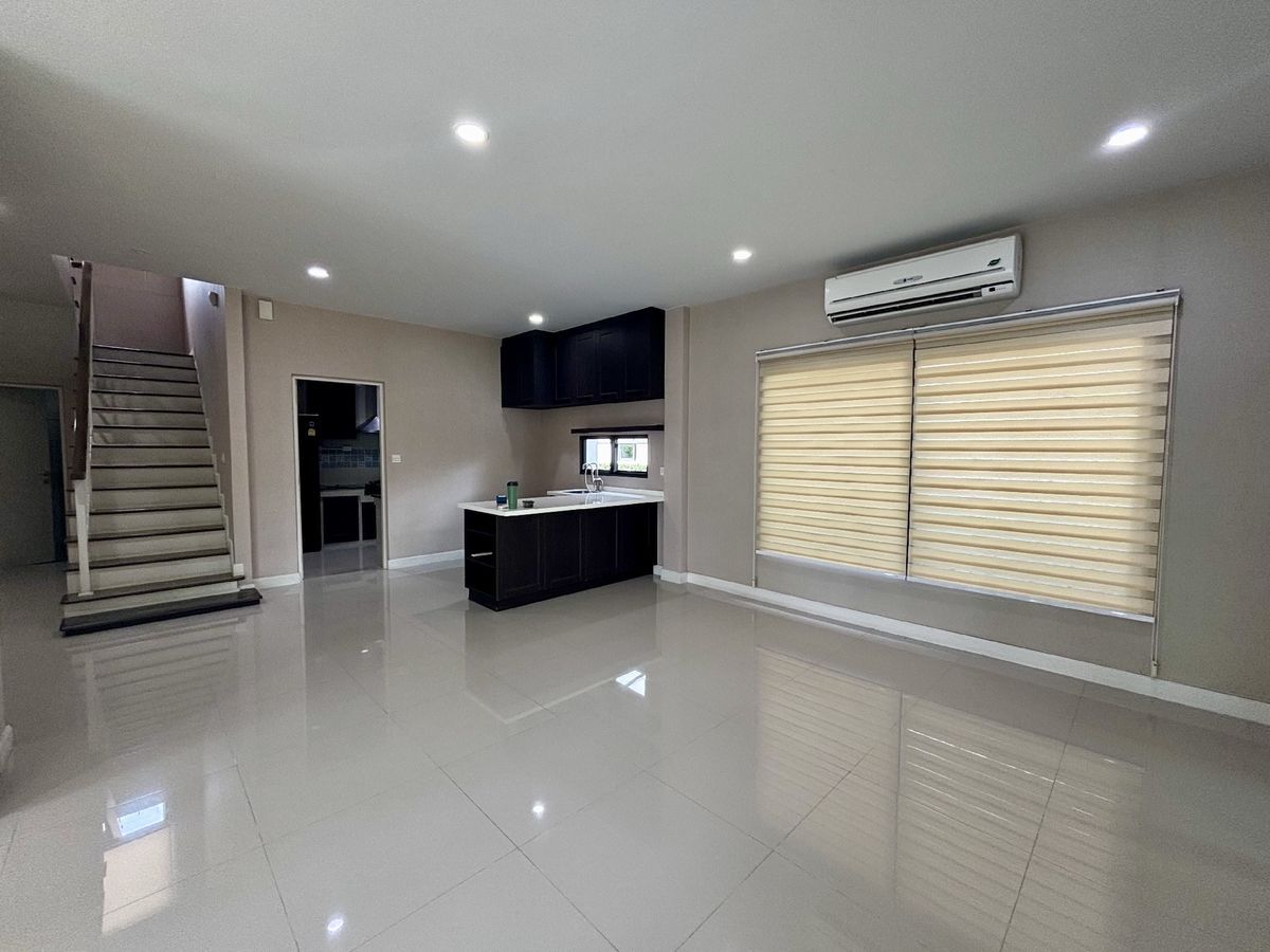 uploads/efe1bc97-da39-4732-9026-bc1cbf882b7a/3f472944-185c-4e40-b752-cde9714baa24