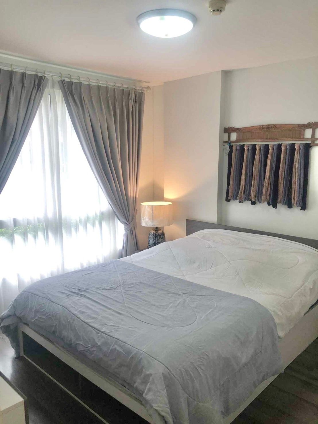 D VIENG Santitham - Image 3