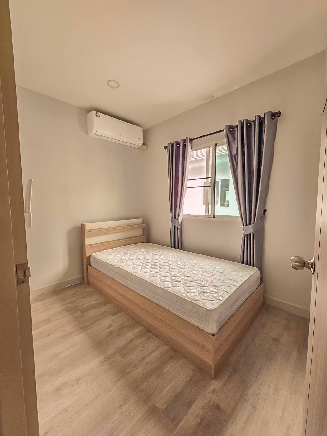 3 卧室 联排别墅 出租 在  - Image 10