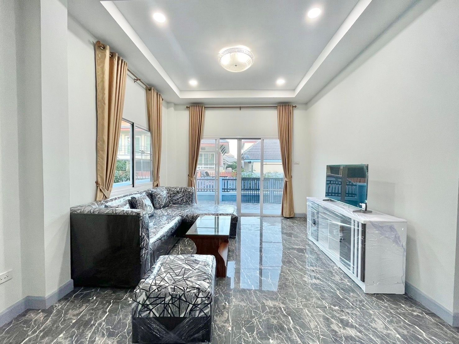 uploads/efe1bc97-da39-4732-9026-bc1cbf882b7a/41338fac-5c3b-4fb3-9d9e-2118b1d20a30