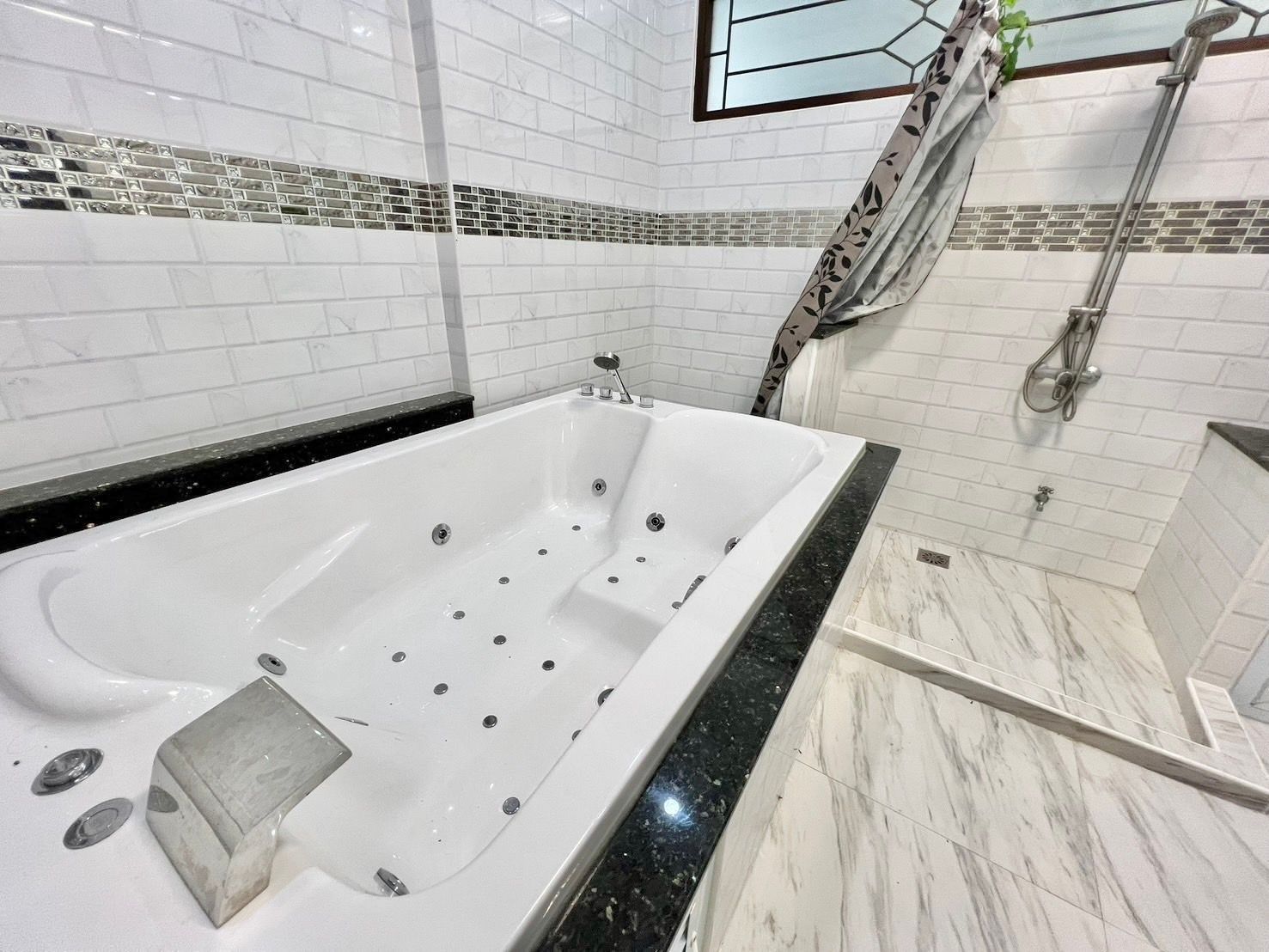 uploads/efe1bc97-da39-4732-9026-bc1cbf882b7a/41afccdb-f0dd-4625-8fd9-8bc1c6d667dc