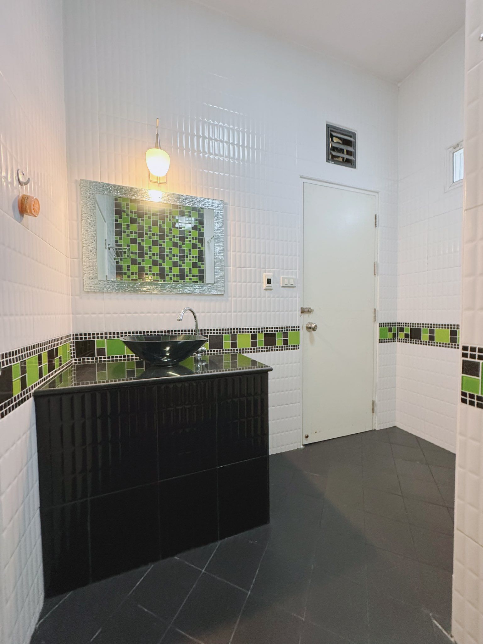 uploads/efe1bc97-da39-4732-9026-bc1cbf882b7a/4264bfe5-82e1-439e-810b-ab79533b2c18