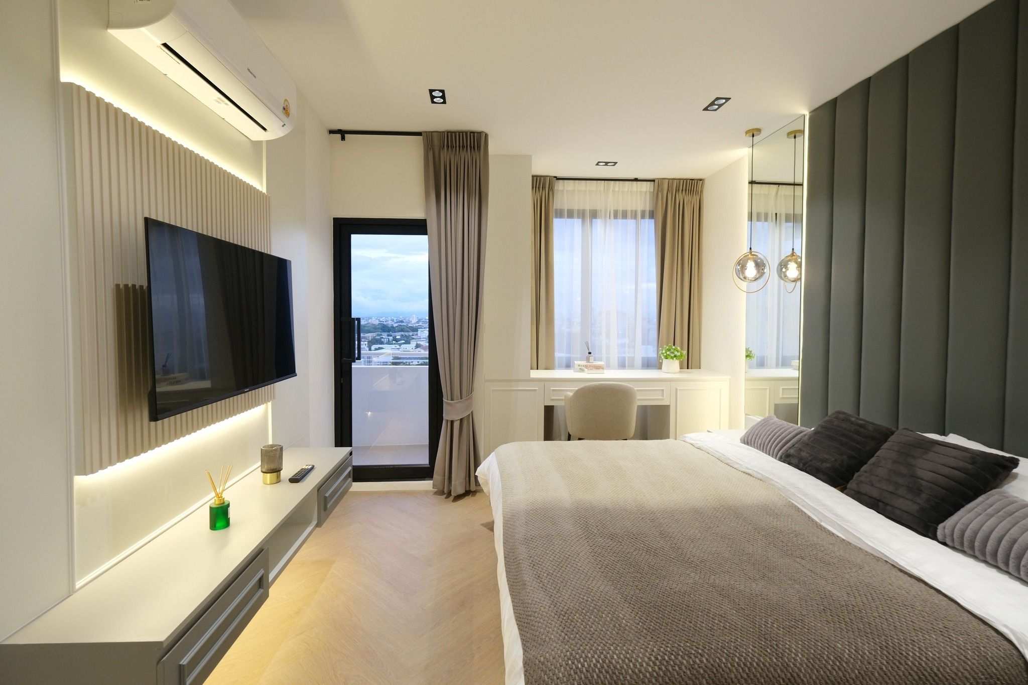 Hill Park 2 - Image 5