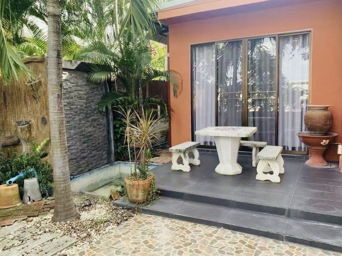 uploads/efe1bc97-da39-4732-9026-bc1cbf882b7a/430f75ac-b0c0-43e1-b66b-3aaa34bd4332