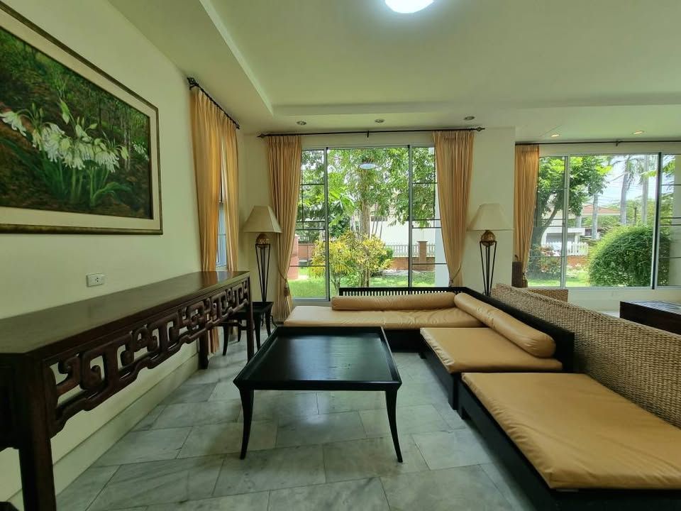 5 卧室 独立房屋 出租 在  - Image 4