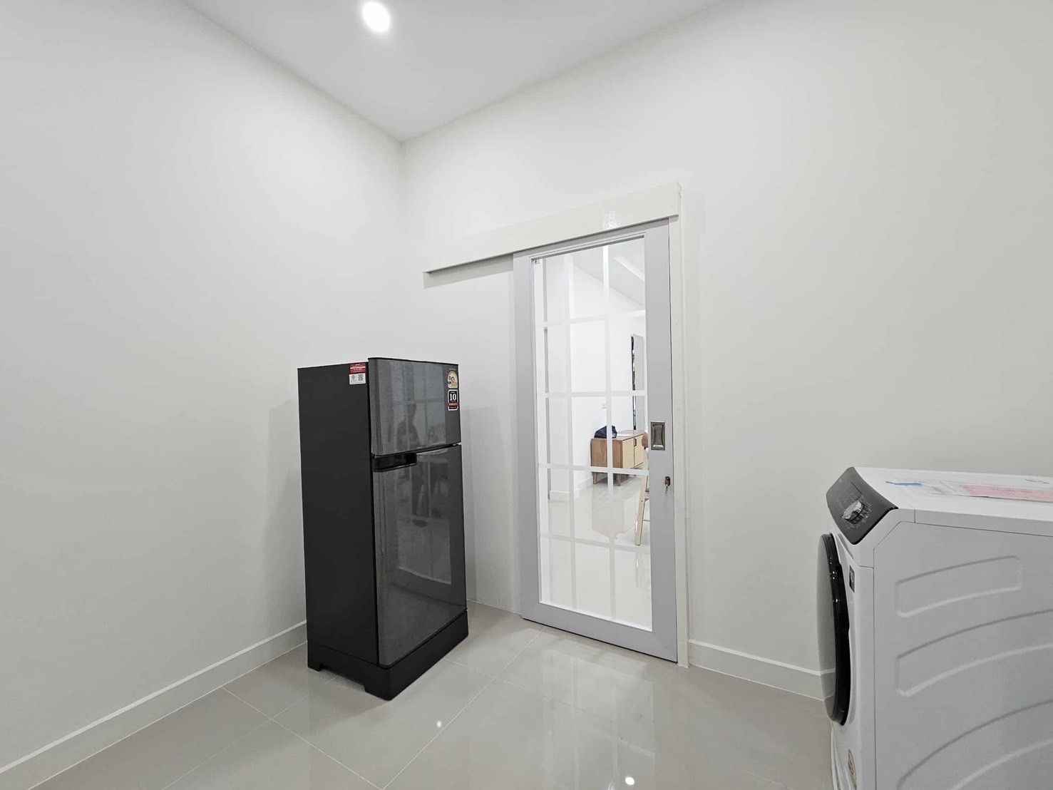 uploads/efe1bc97-da39-4732-9026-bc1cbf882b7a/448b4d15-913a-4219-8e7c-dfd185a7c5c9