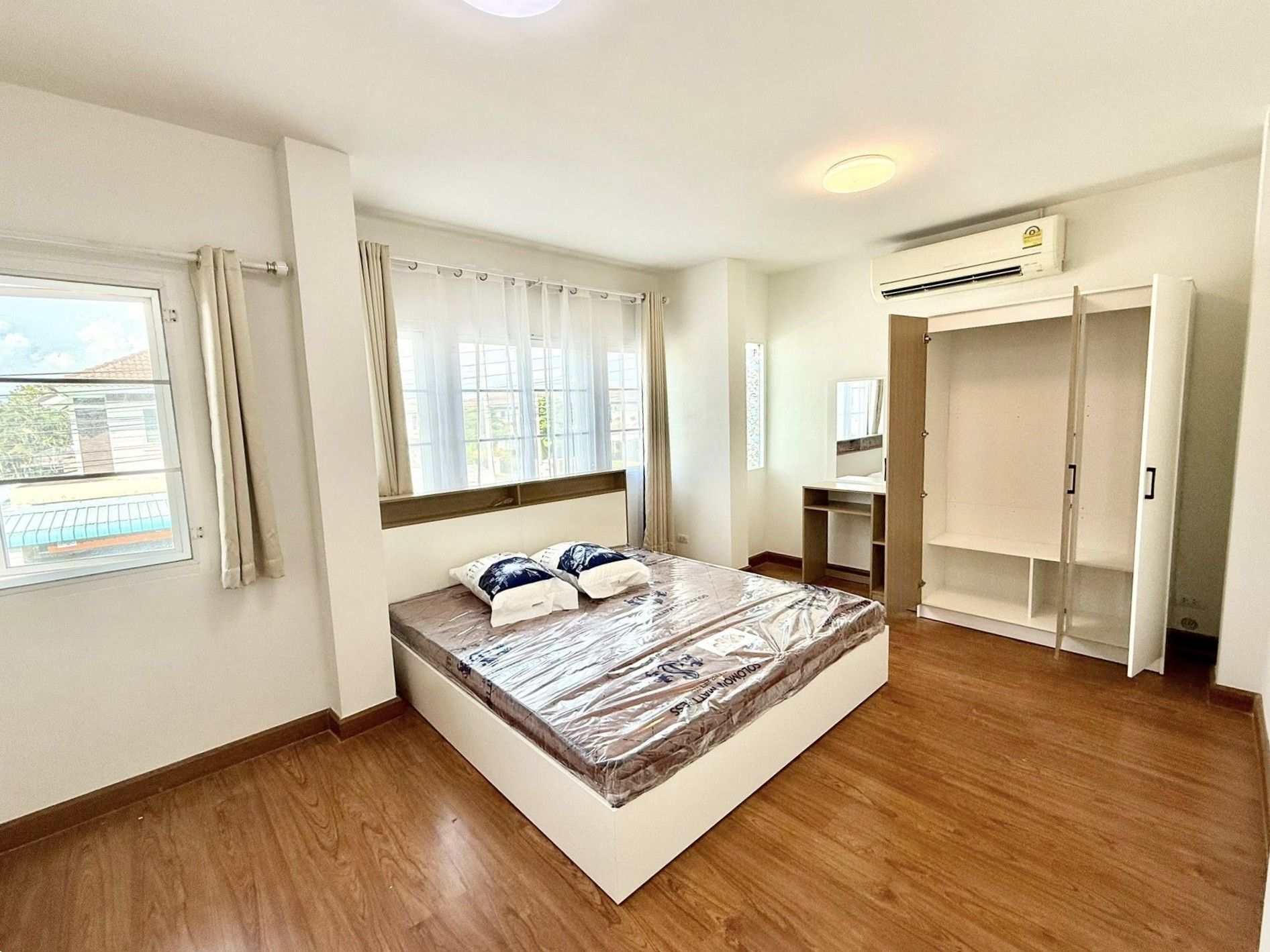 3 卧室 独立房屋 出租 在  - Image 7