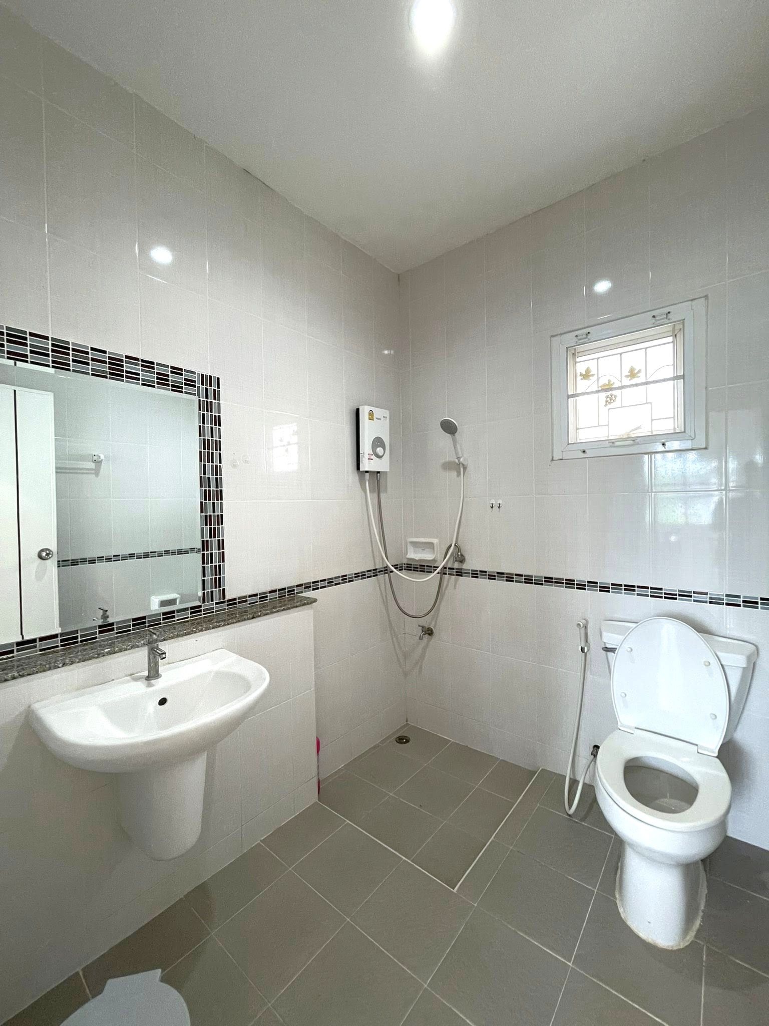 Green View Home - Image 7