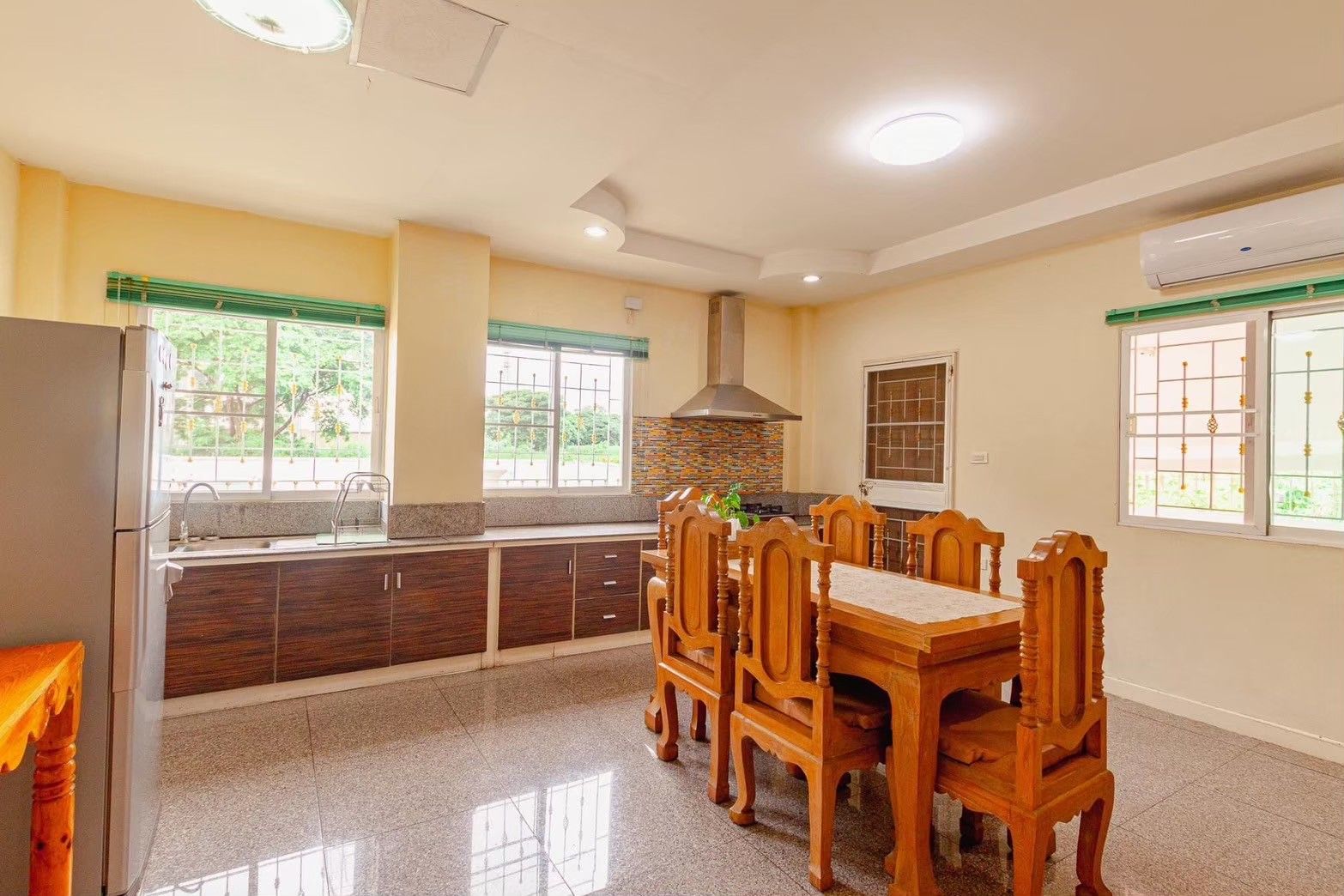 uploads/efe1bc97-da39-4732-9026-bc1cbf882b7a/47e4cd5d-bdef-407f-97b3-60bb2aff1d0b