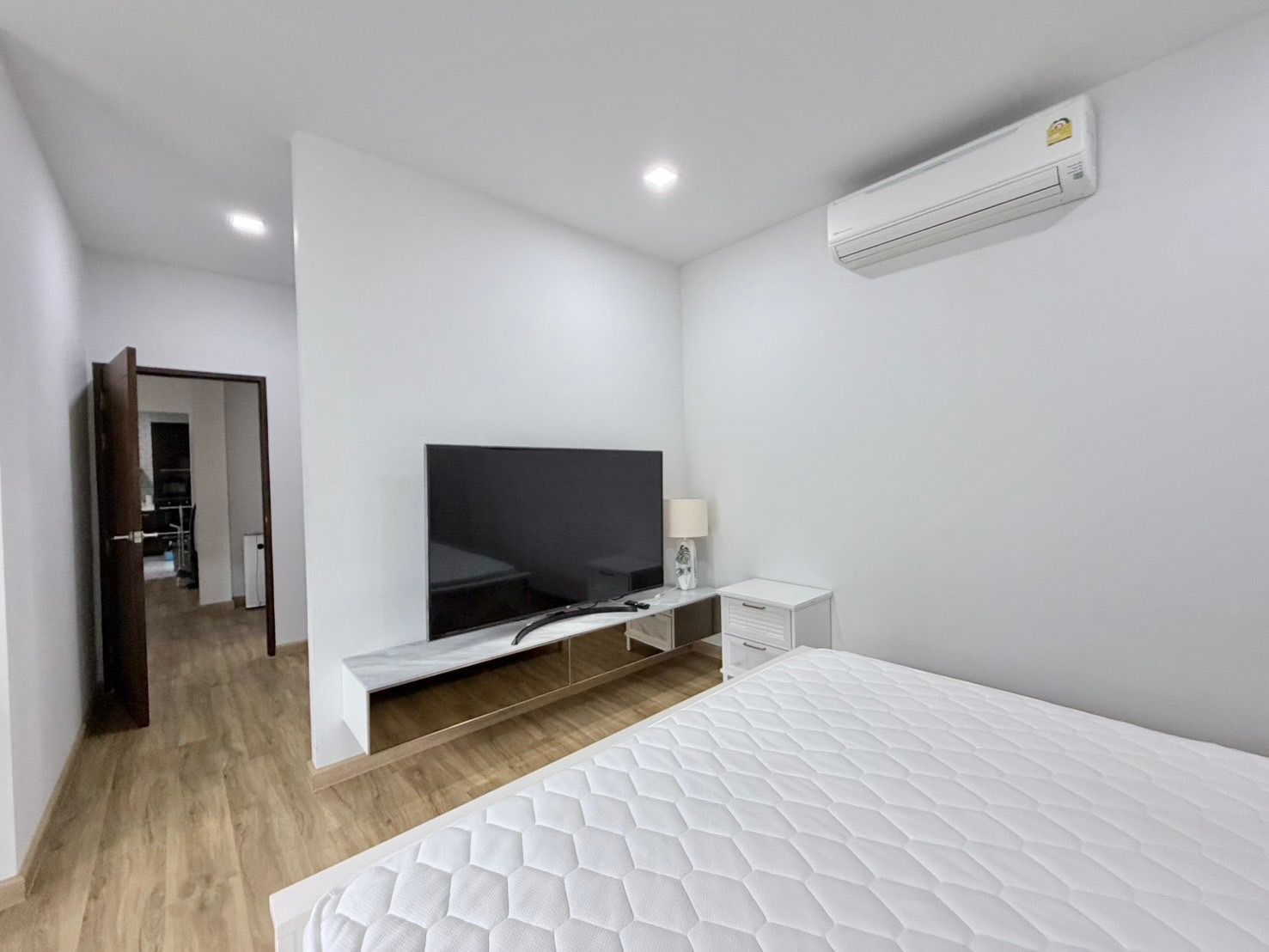 uploads/efe1bc97-da39-4732-9026-bc1cbf882b7a/489b81cd-5cc4-441f-9ba4-8c1a50b85c7a